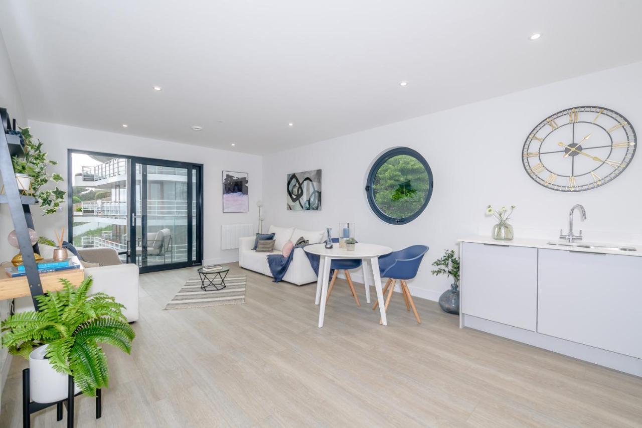 5 Middlecombe - Luxury Apartment At Byron Woolacombe, Only 4 Minute Walk To Woolacombe Beach! Экстерьер фото